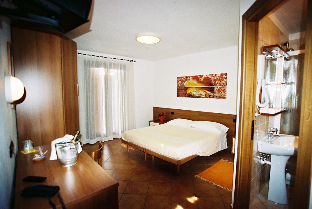 Il Grappolo D' Oro Arba Exterior foto